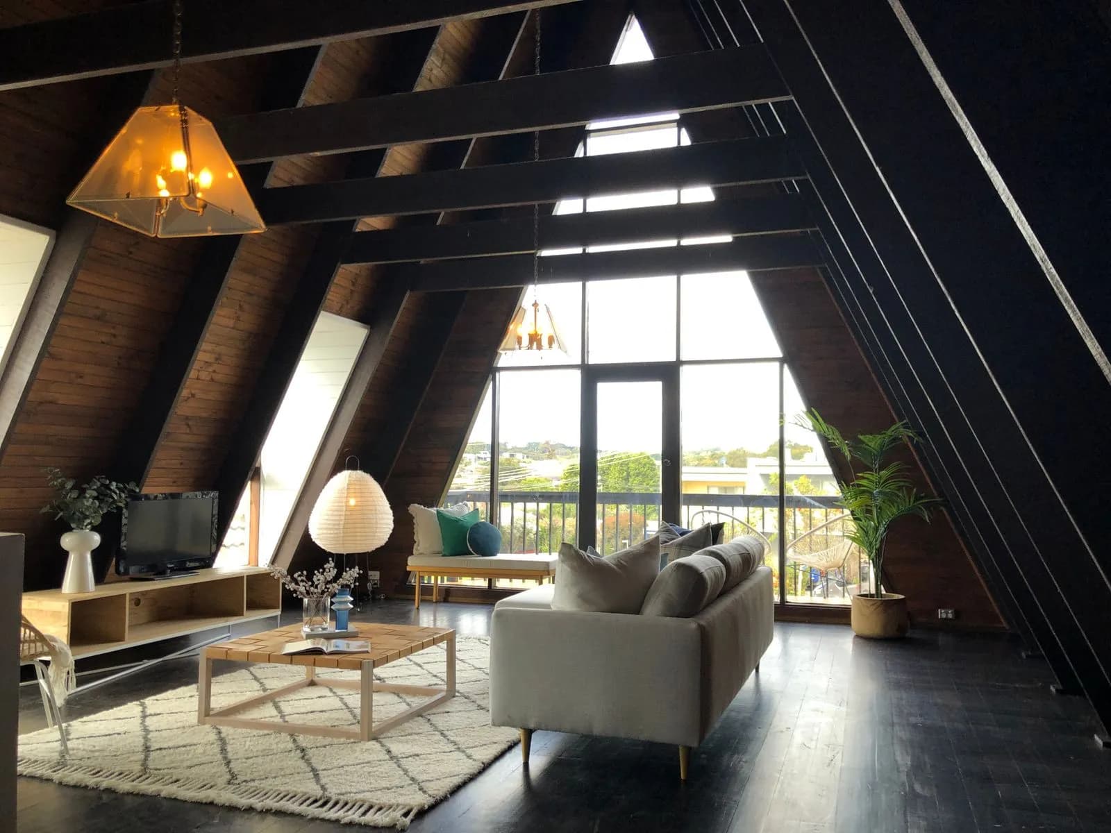 3BR Duplex Penthouse, Marina Crown